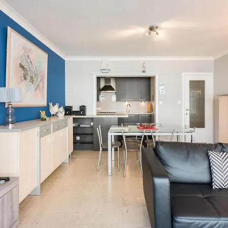 Apartment Near The Sea With Modern Comfort *
