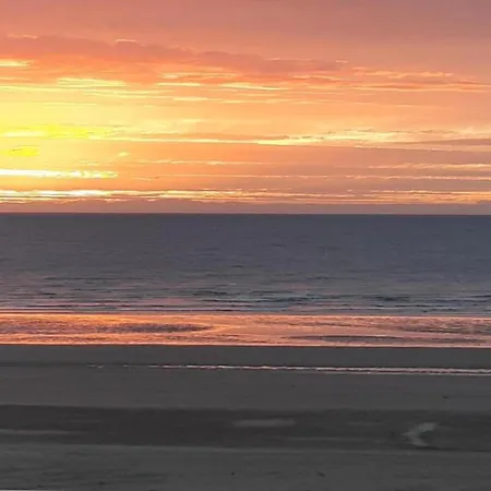 Apartment Near The Sea With Modern Comfort Koksijde