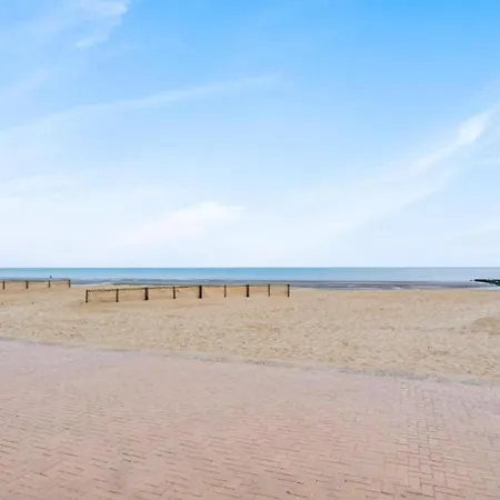Near The Sea With Modern Comfort *
